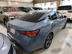 نیسان سێنترا